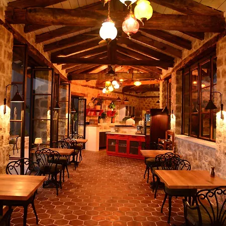 Unique-boutique Class - Adults Only מלון 3*