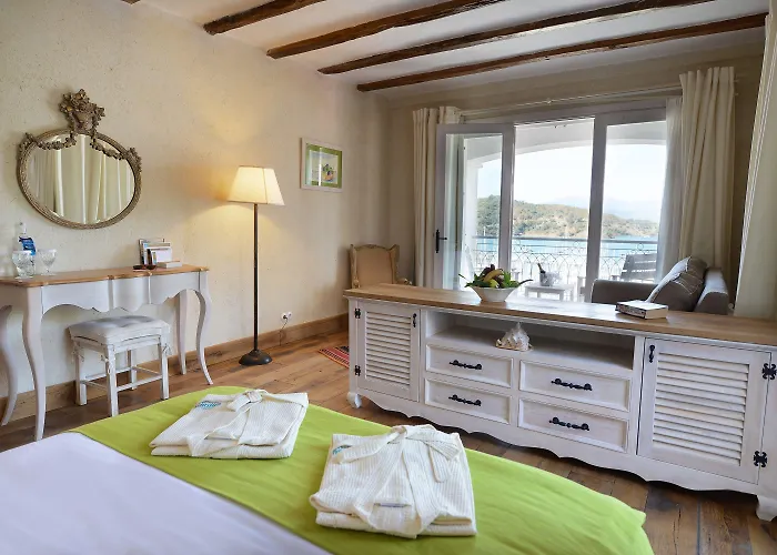 Unique-boutique Class - Adults Only 3*