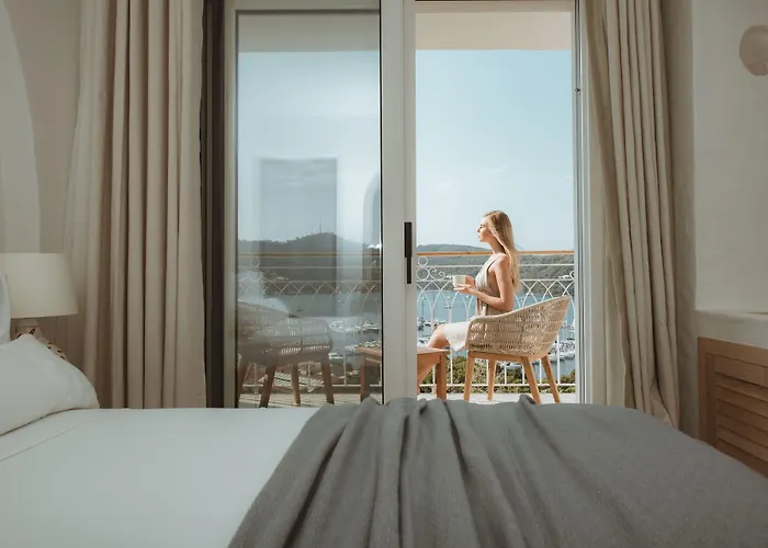 Unique-boutique Class - Adults Only Hotel