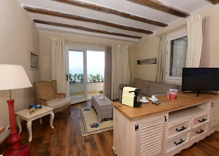 Unique-boutique Class - Adults Only 3*