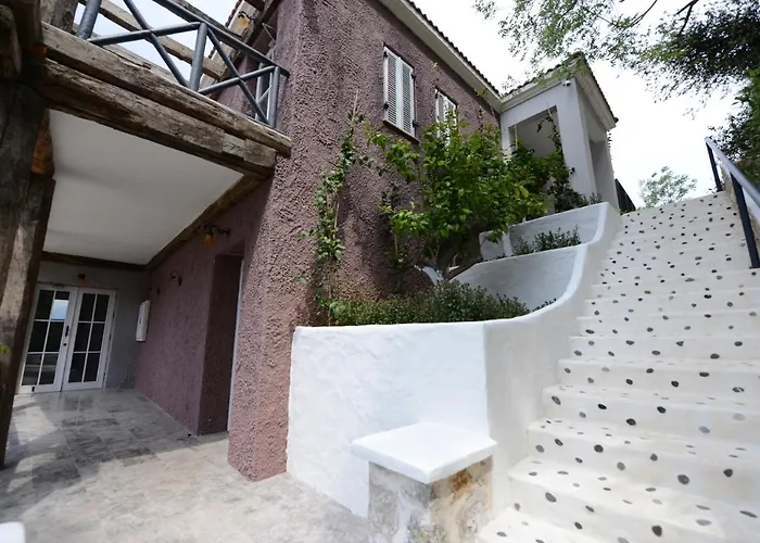 Hotel Unique-boutique Class - Adults Only 3*