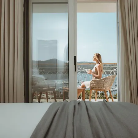 Unique-boutique Class - Adults Only Hotel